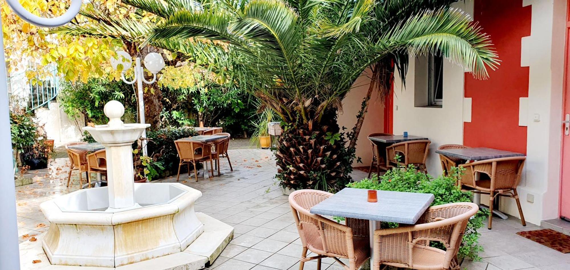 Orange Marine Hotel 2*